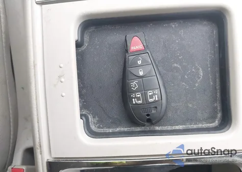 2013 Chrysler Town & Country Touring from USA, damaged, VIN 2C4RC1BG6DR614142